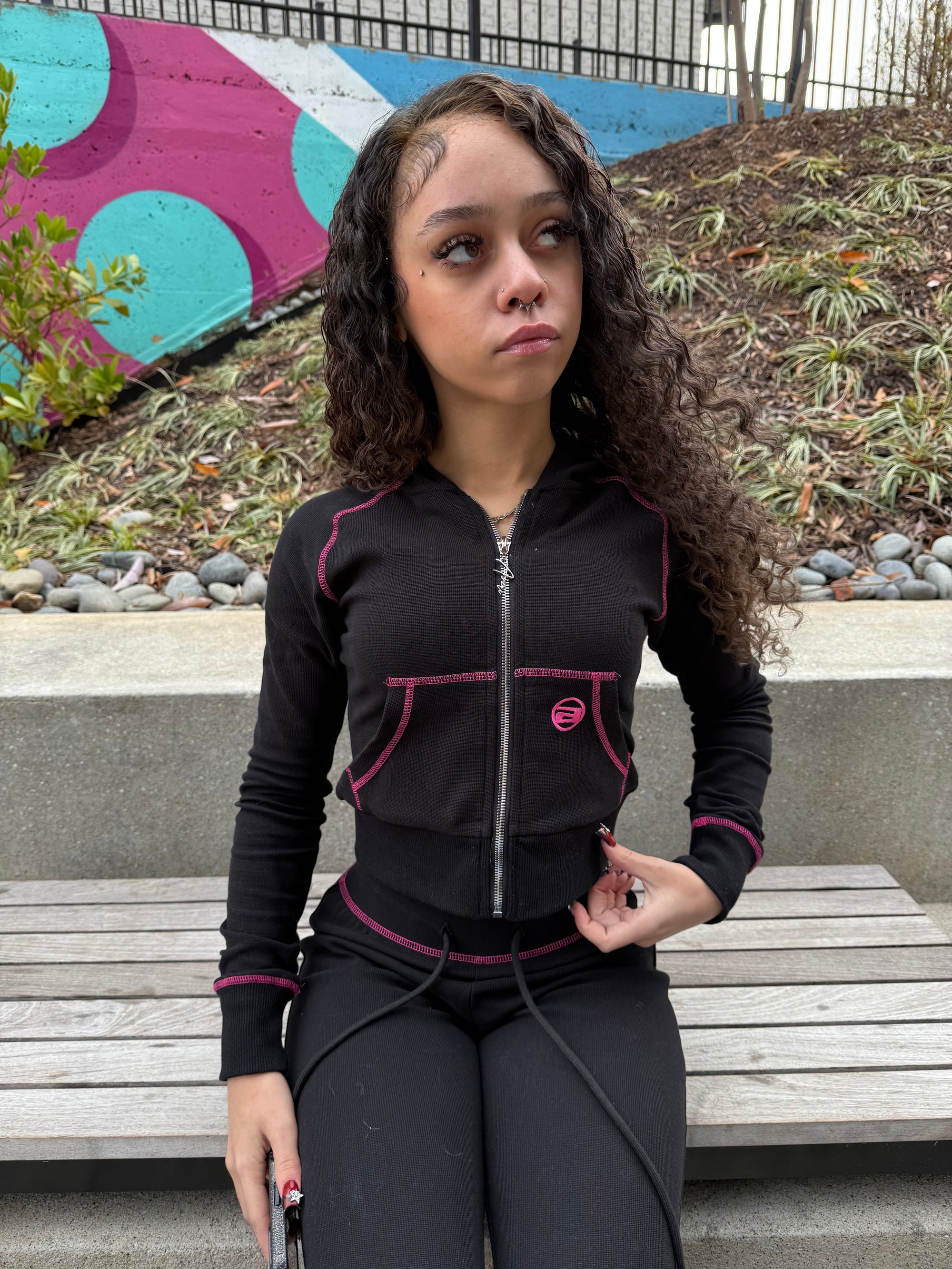 Onyx Sweatpants (black/pink)